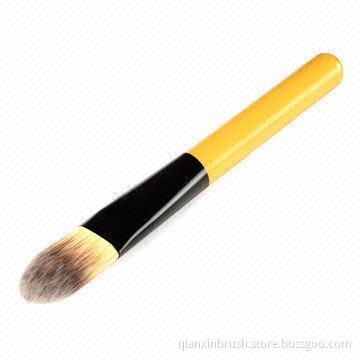 Foundation brush with aluminum ferrule